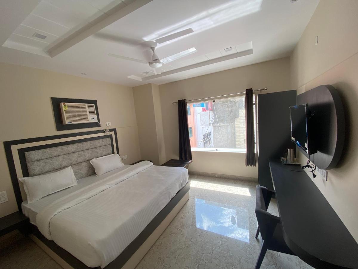 Hotel Blue Sky Haridwār Eksteriør bilde